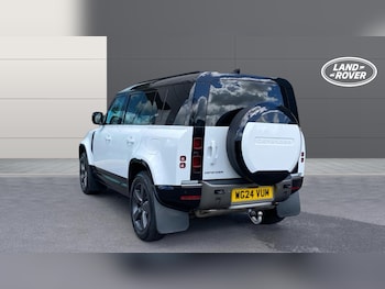 Used Land Rover Defender 2024 for sale - 78814036: Photo