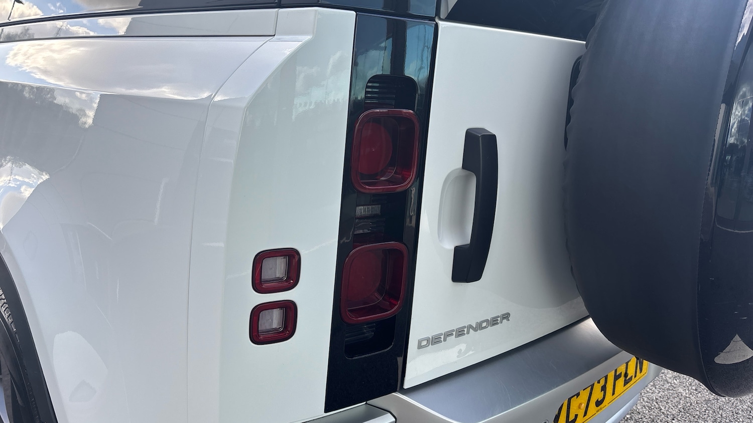 Used Land Rover Defender 2023 for sale - 77716043: Photo 19