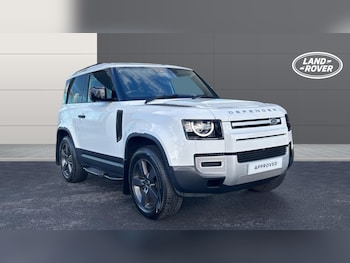 Land Rover Defender feature image