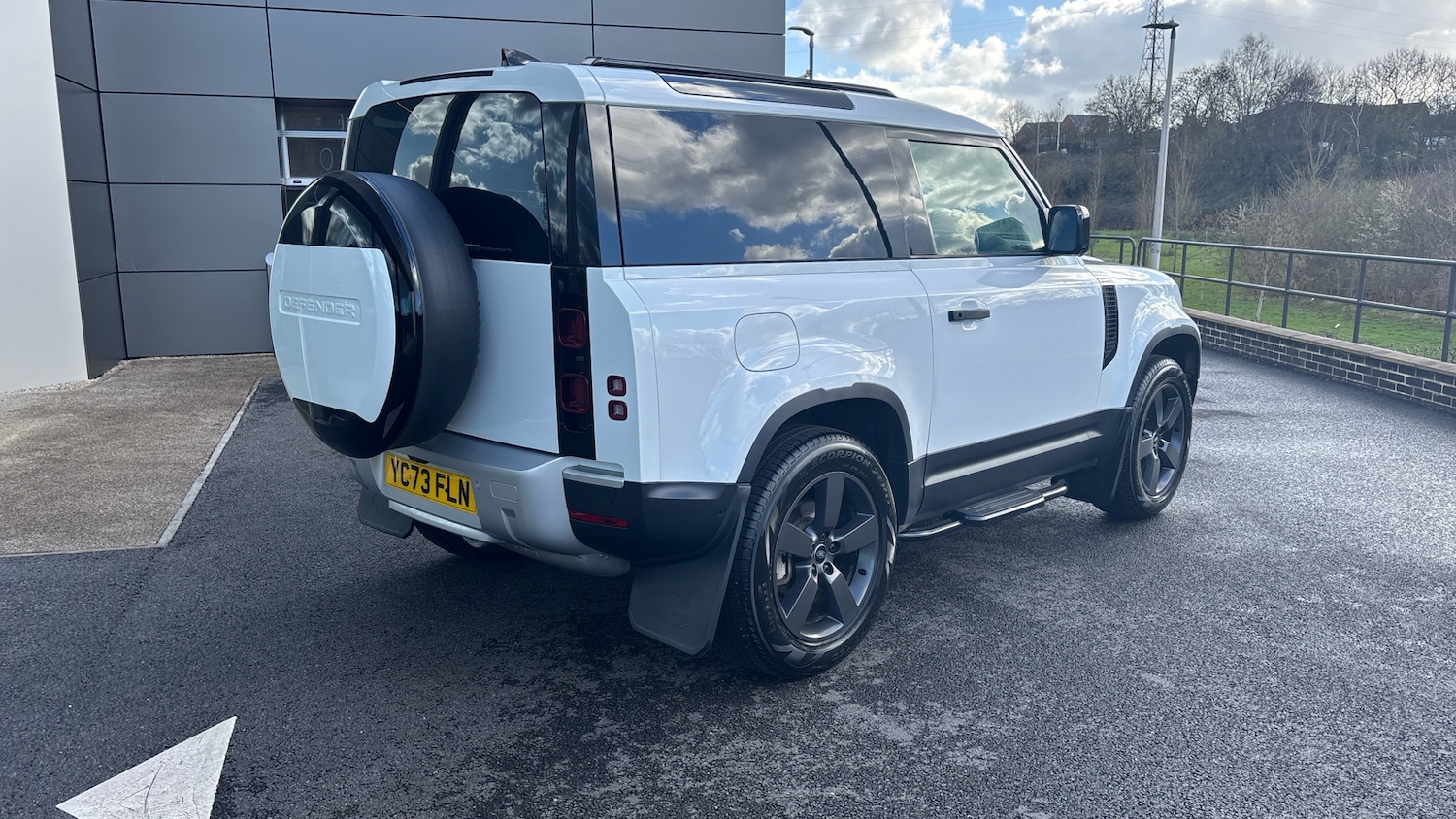 Used Land Rover Defender 2023 for sale - 77716043: Photo 26