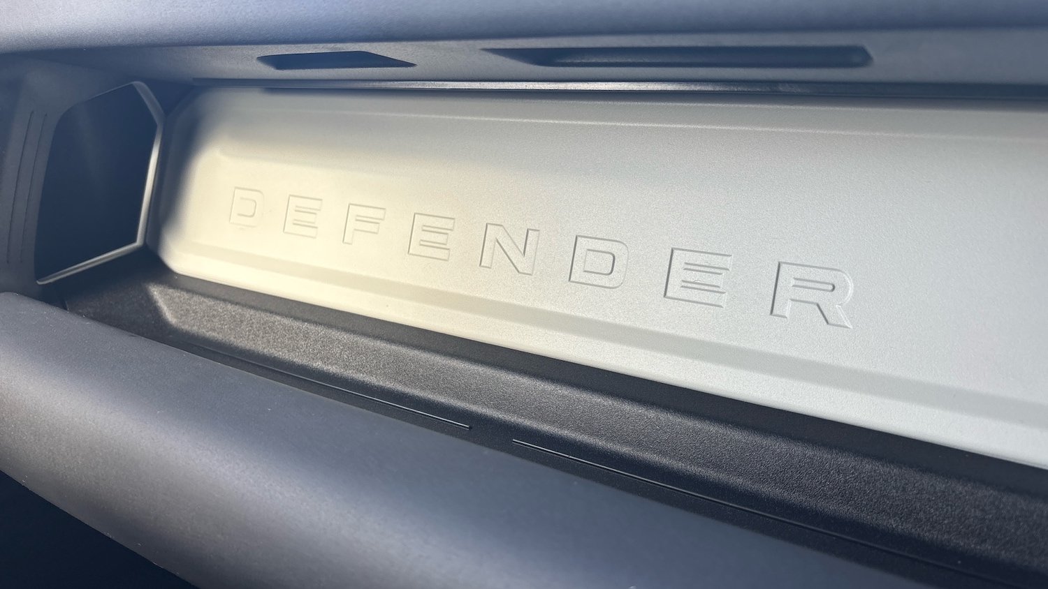 Used Land Rover Defender 2023 for sale - 77716043: Photo 40