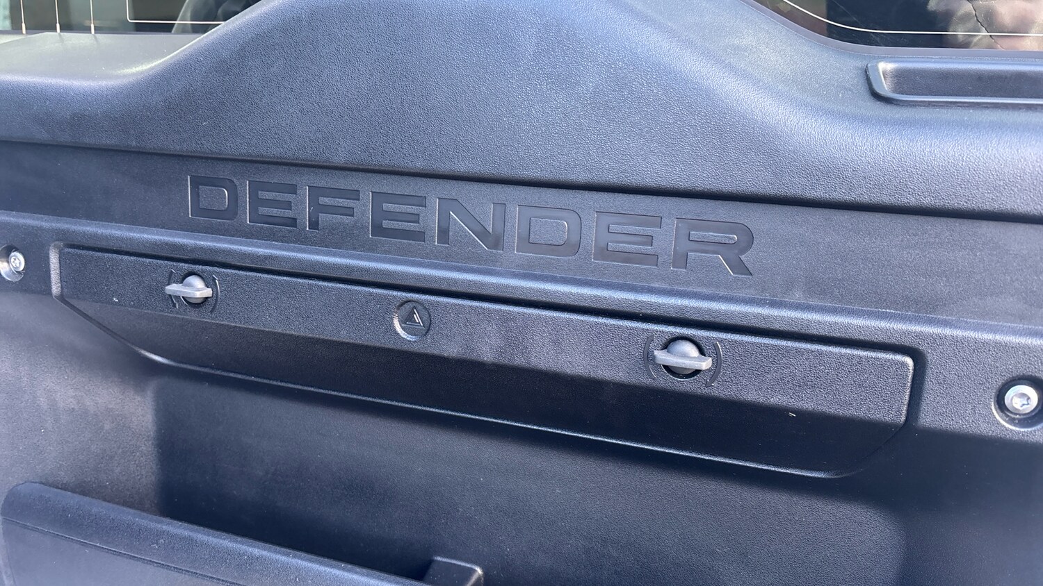 Used Land Rover Defender 2023 for sale - 77716043: Photo 43