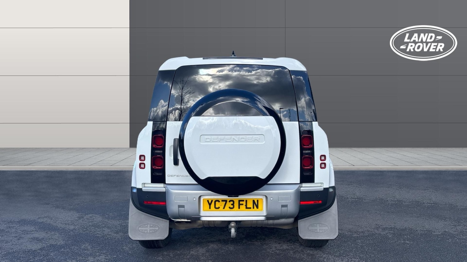 Used Land Rover Defender 2023 for sale - 77716043: Photo 6