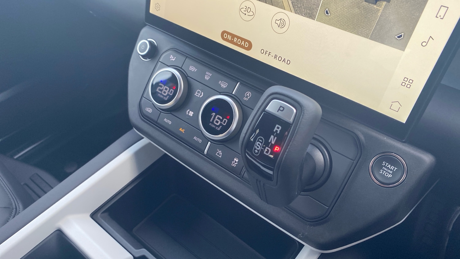 Used Land Rover Defender 2025 for sale - 77078975: Photo 13