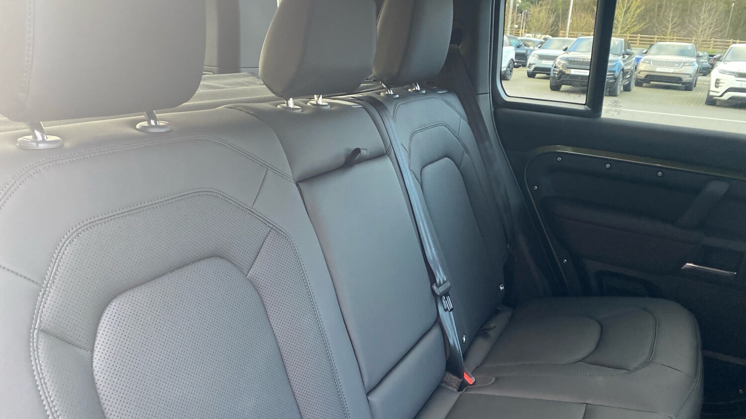 Used Land Rover Defender 2025 for sale - 77078975: Photo 32