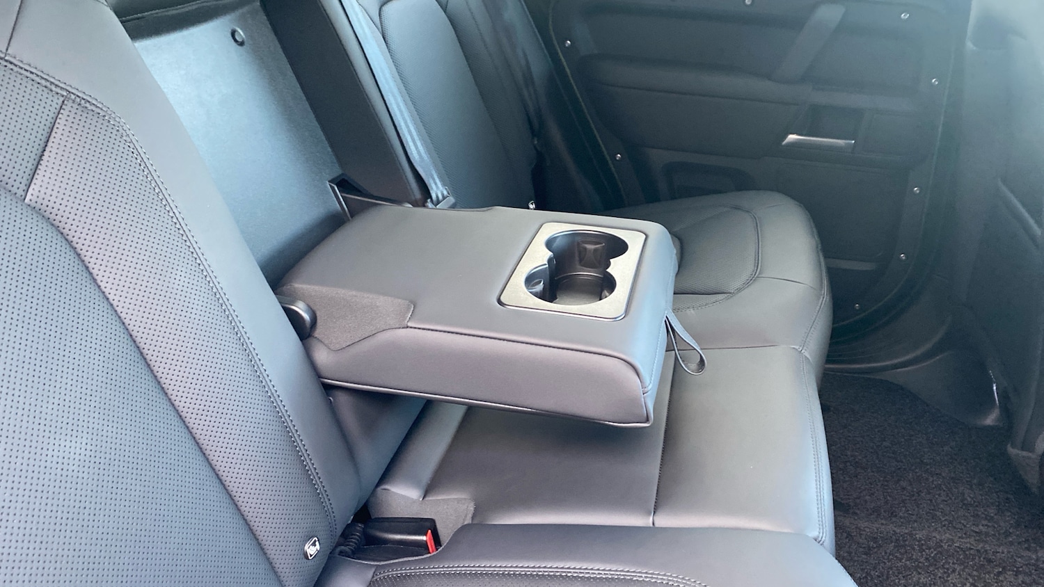 Used Land Rover Defender 2025 for sale - 77078975: Photo 33