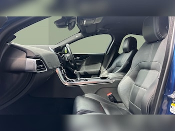 Used Jaguar XE 2021 for sale - 78903337: Photo