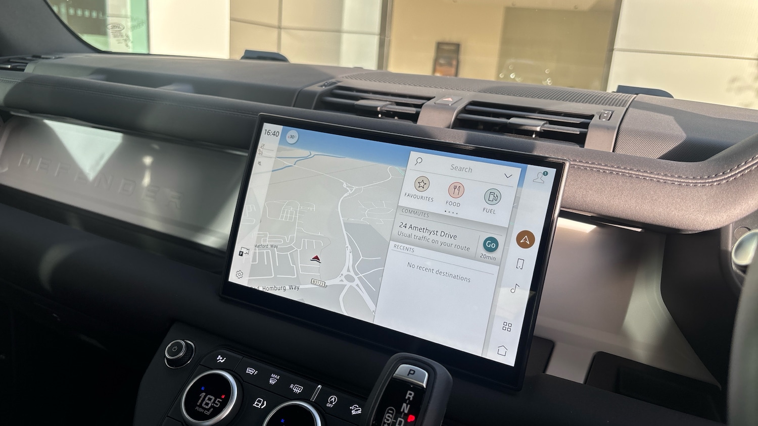 Used Land Rover Defender 2025 for sale - 76384882: Photo 11