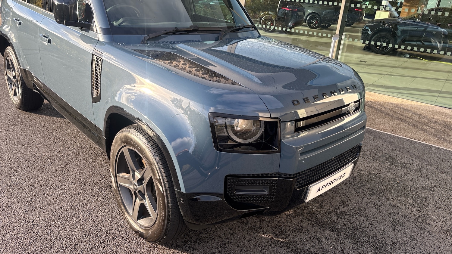 Used Land Rover Defender 2025 for sale - 76384882: Photo 35