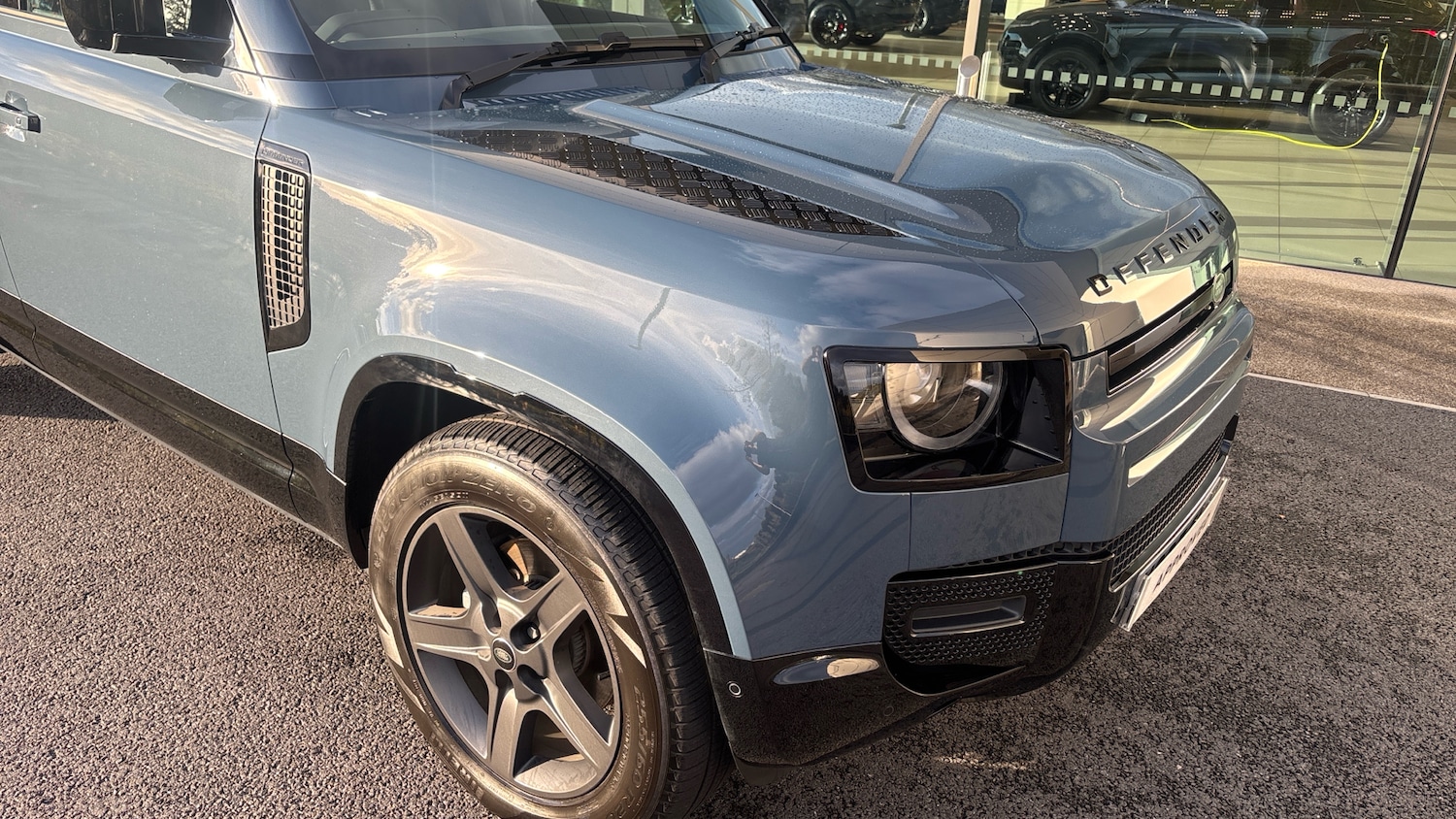 Used Land Rover Defender 2025 for sale - 76384882: Photo 38