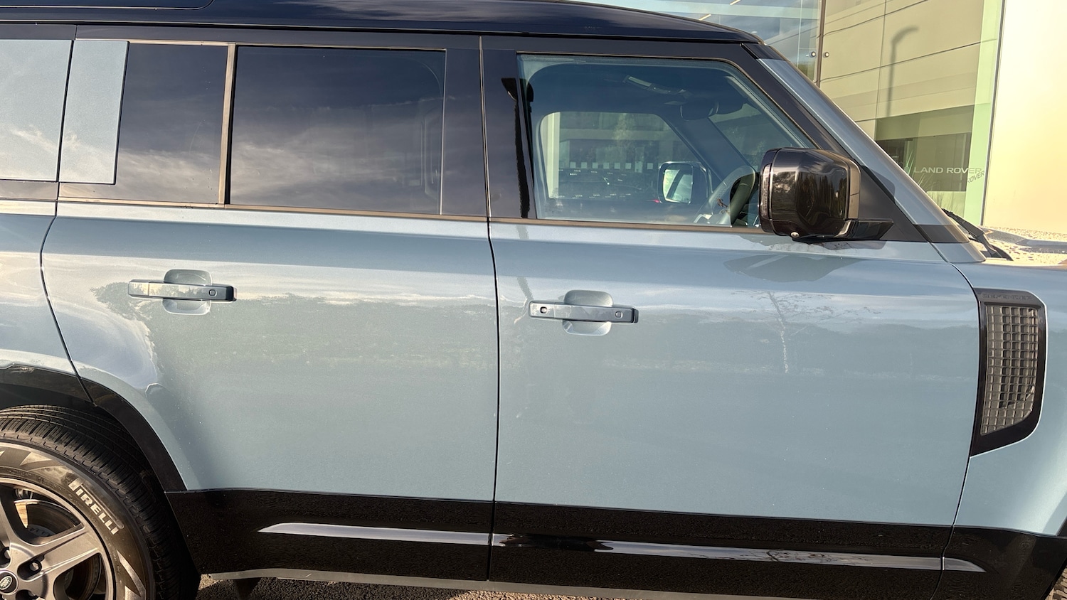Used Land Rover Defender 2025 for sale - 76384882: Photo 40