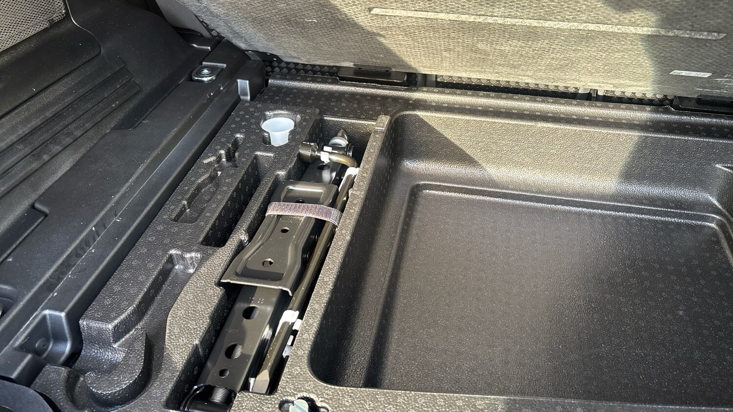 Used Land Rover Defender 2025 for sale - 76384882: Photo 42