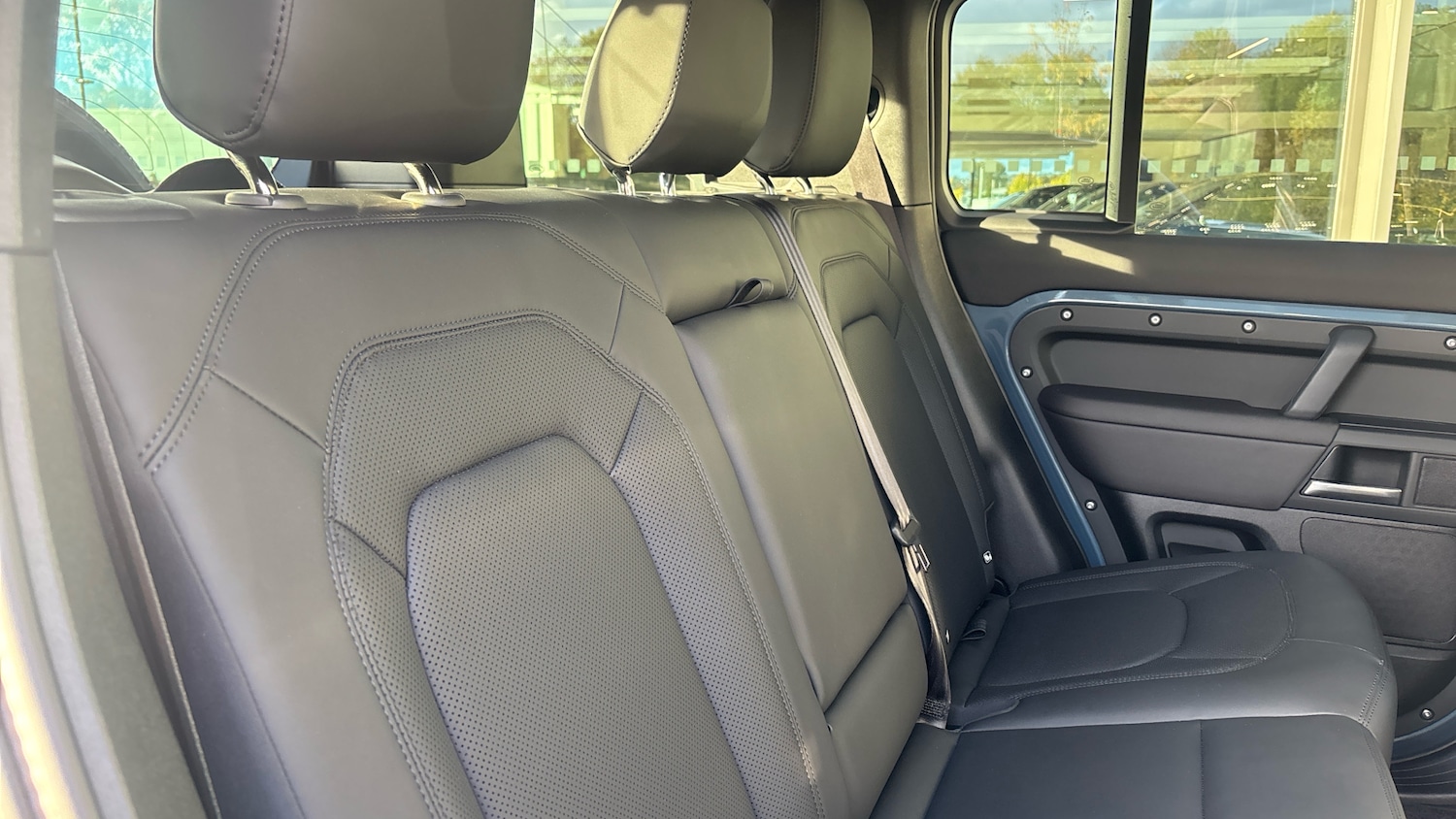 Used Land Rover Defender 2025 for sale - 76384882: Photo 43