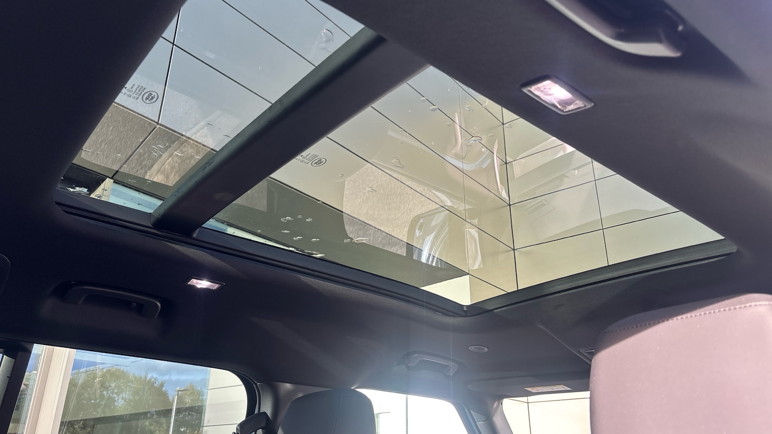 Used Land Rover Defender 2025 for sale - 76384882: Photo 45