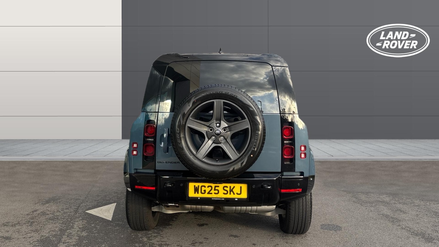 Used Land Rover Defender 2025 for sale - 76384882: Photo 6