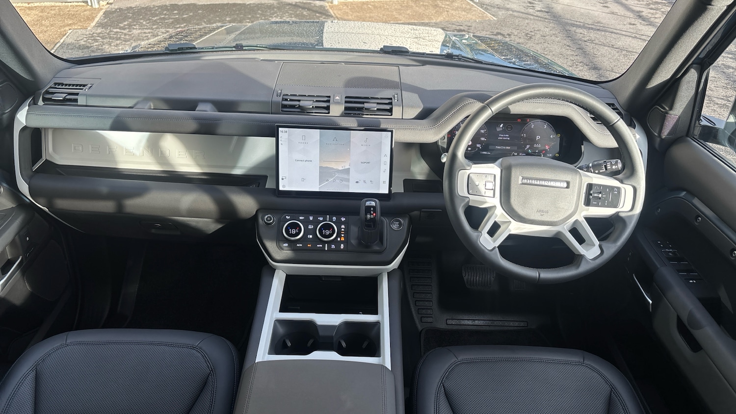 Used Land Rover Defender 2025 for sale - 76384882: Photo 9