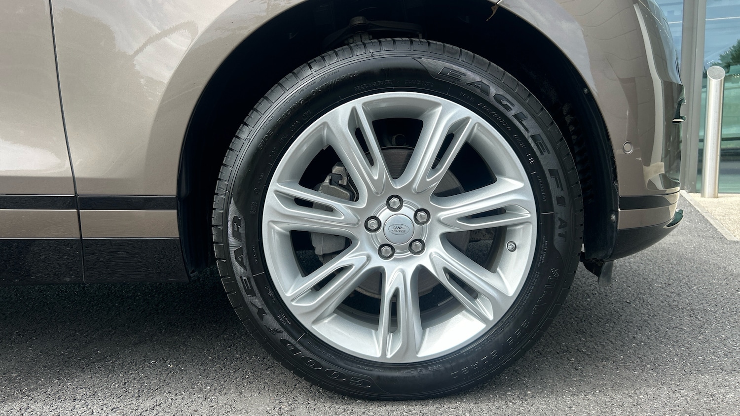 Used Land Rover Range Rover Velar 2019 for sale - 76881533: Photo 8