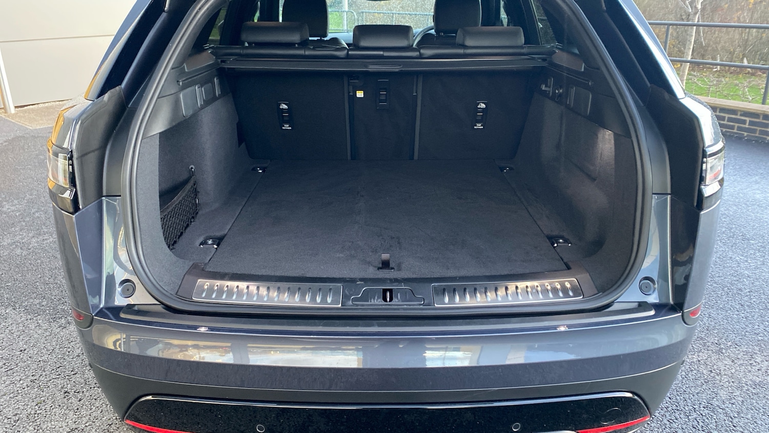 Used Land Rover Range Rover Velar 2025 for sale - 76831531: Photo 10