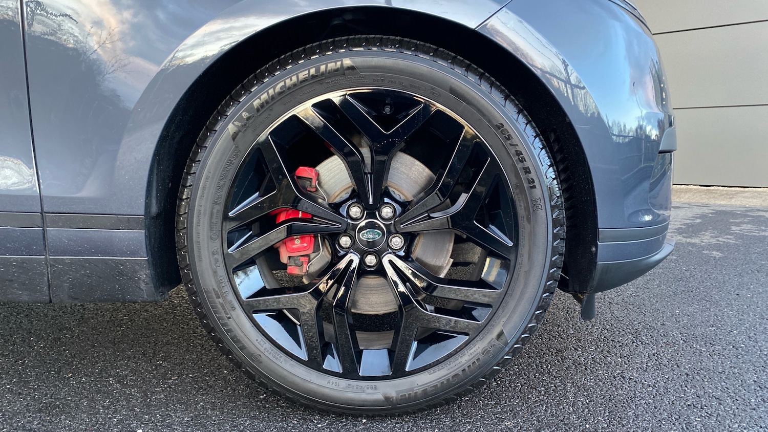 Used Land Rover Range Rover Velar 2025 for sale - 76831531: Photo 8