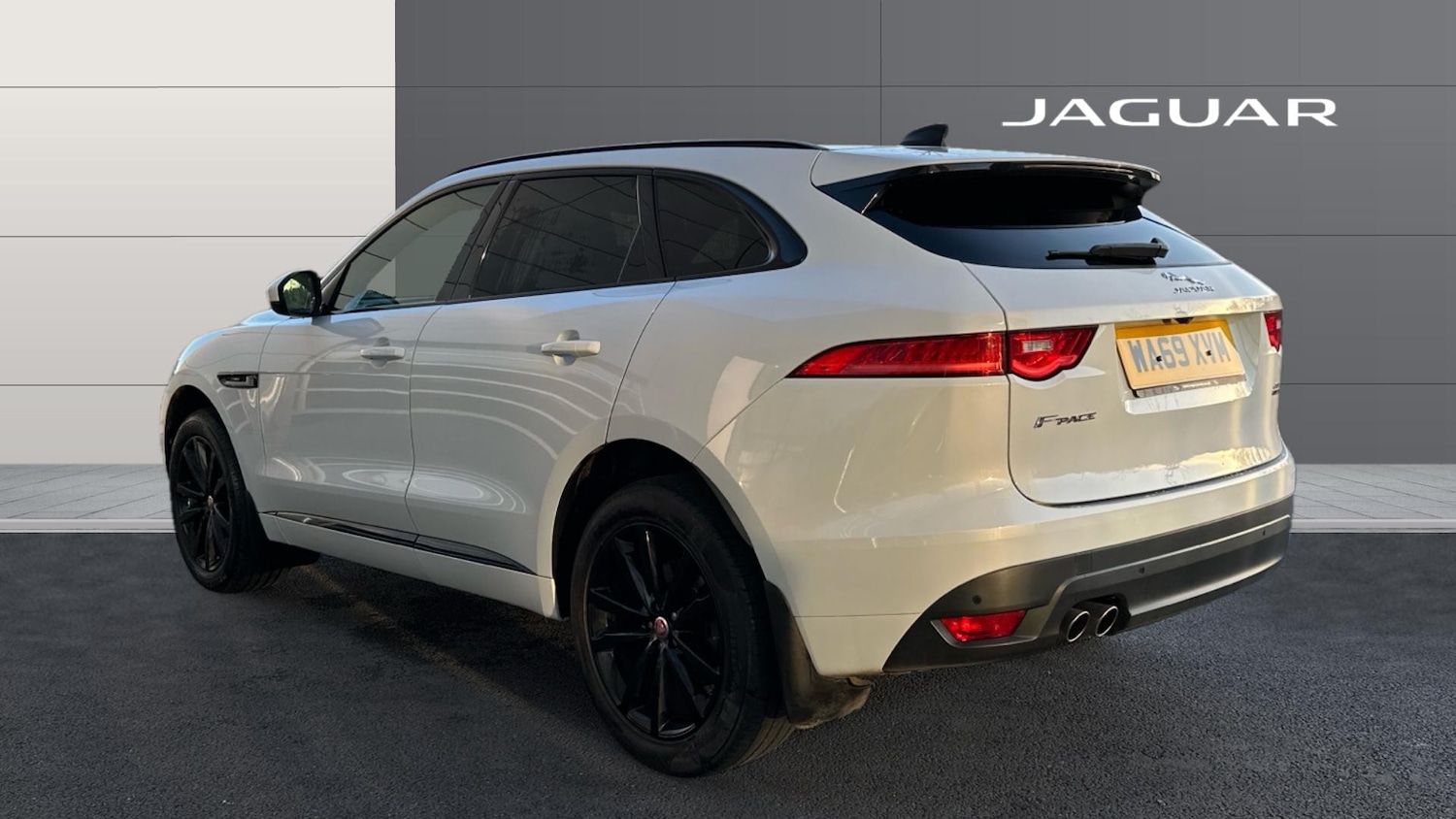 Used Jaguar F-Pace 2019 for sale - 77026012: Photo 2