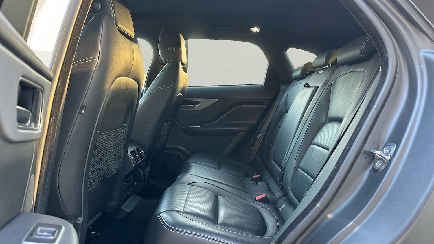 Used Jaguar F-Pace 2019 for sale - 77026012: Photo 4
