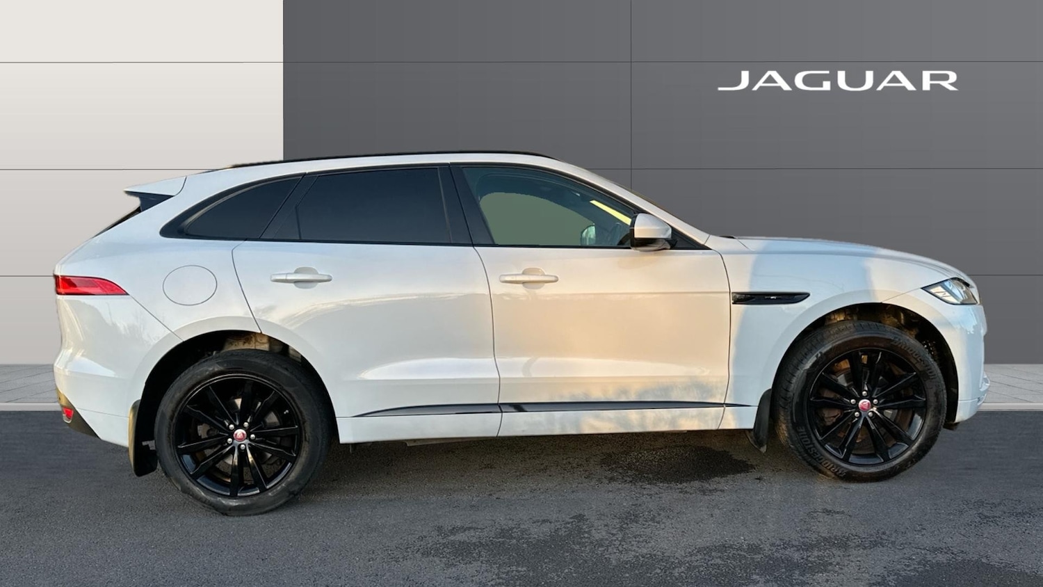 Used Jaguar F-Pace 2019 for sale - 77026012: Photo 5