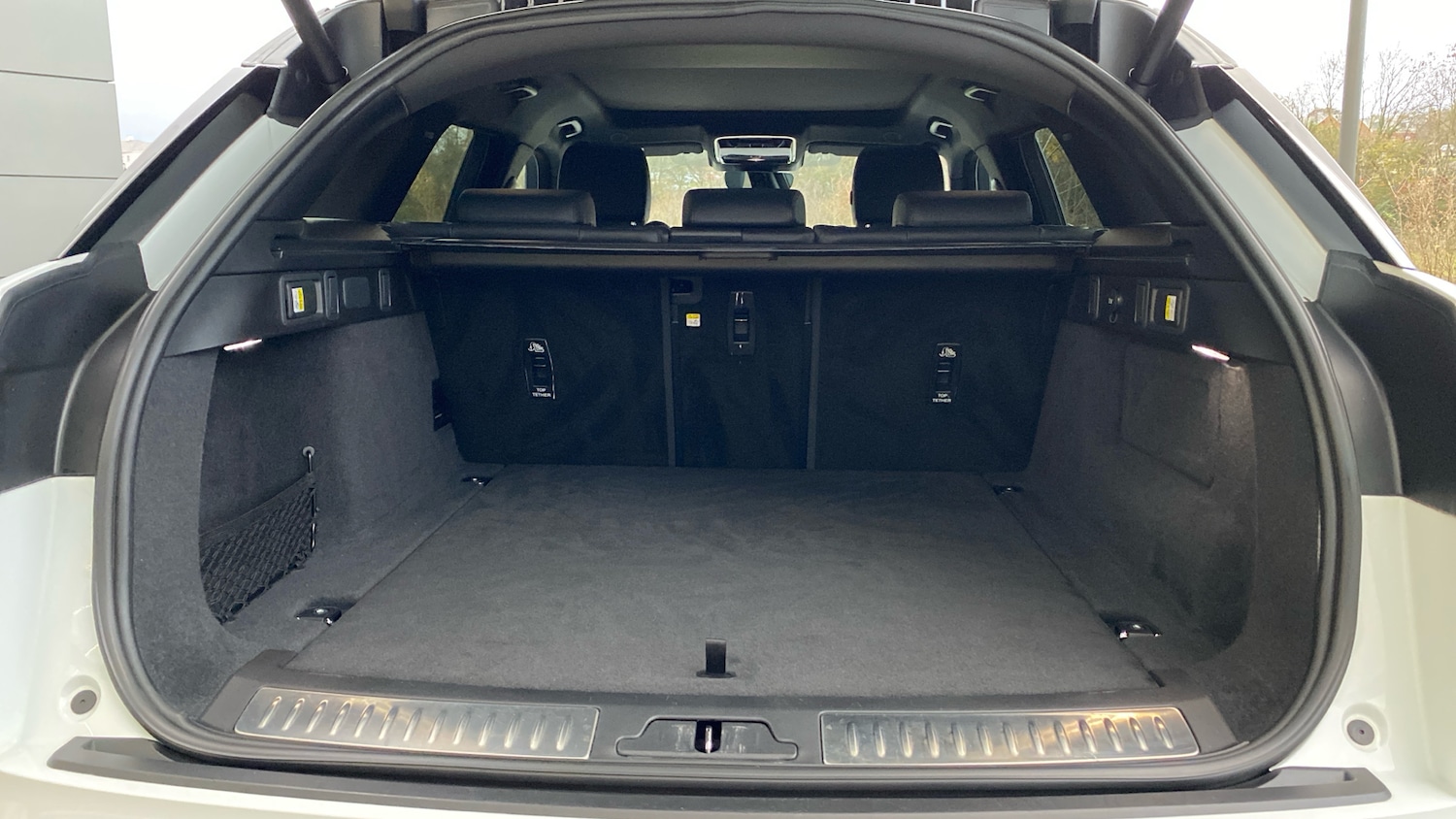 Used Land Rover Range Rover Velar 2023 for sale - 76908426: Photo 10