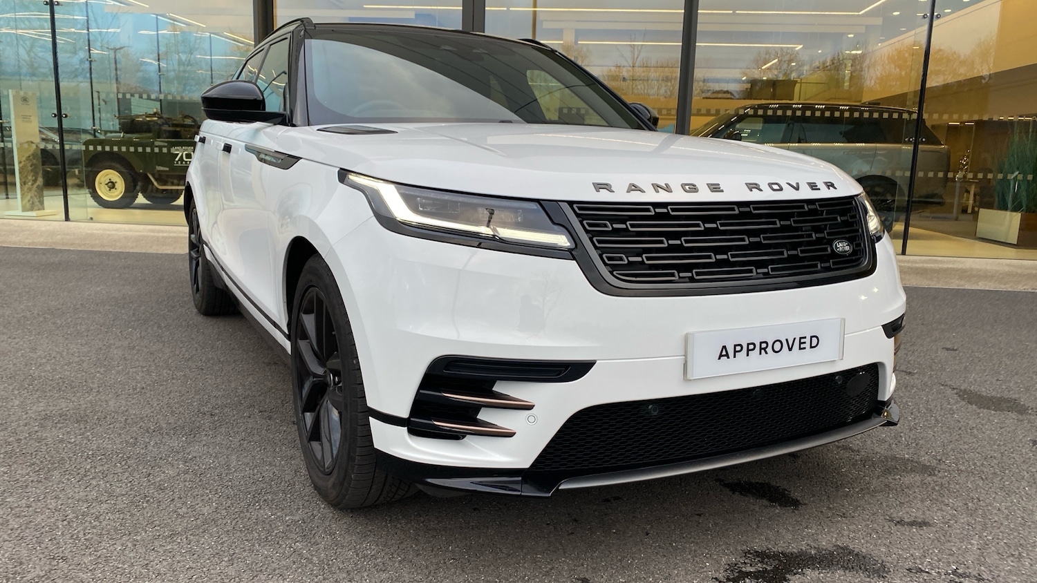 Used Land Rover Range Rover Velar 2023 for sale - 76908426: Photo 22