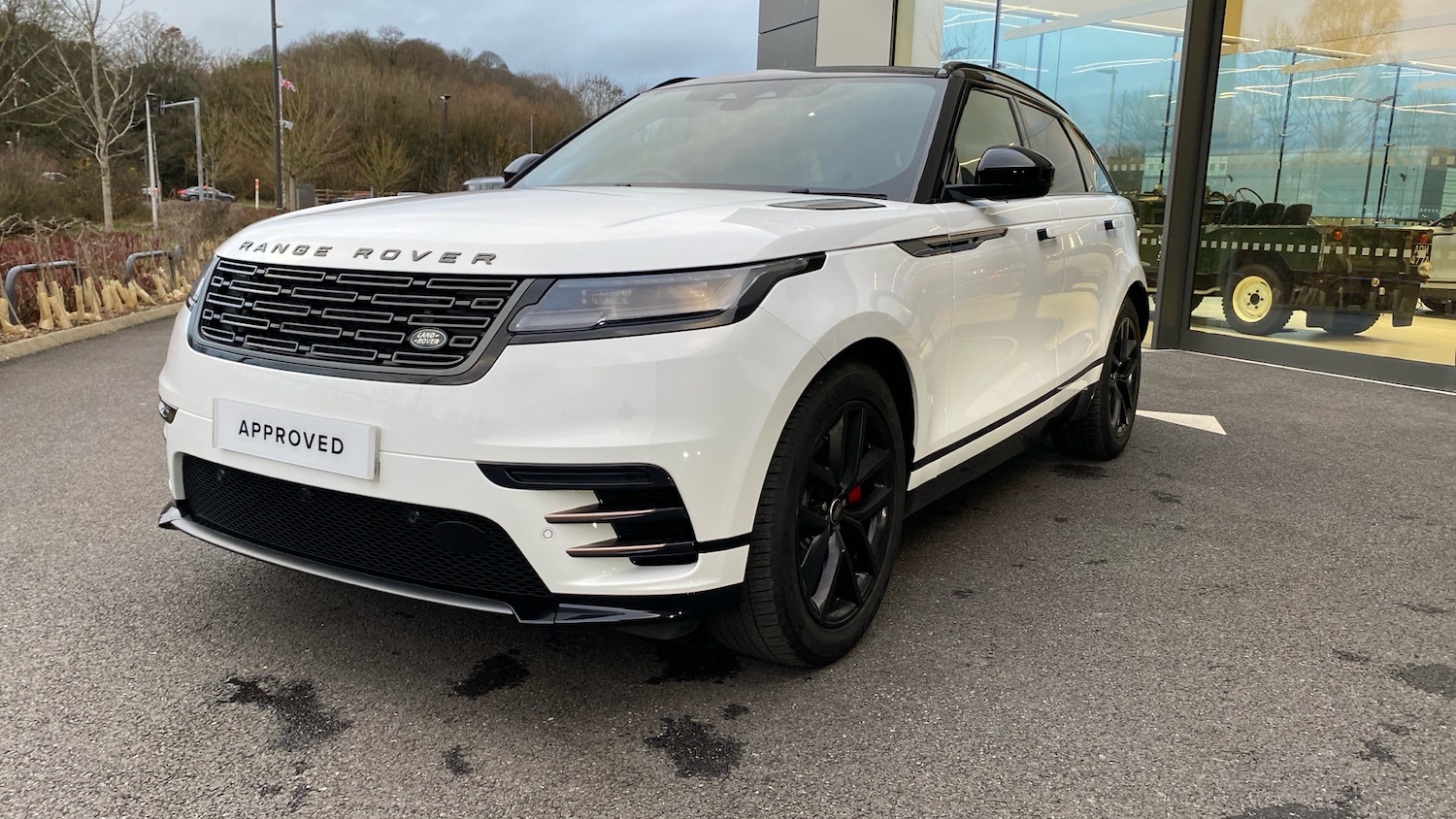 Used Land Rover Range Rover Velar 2023 for sale - 76908426: Photo 23