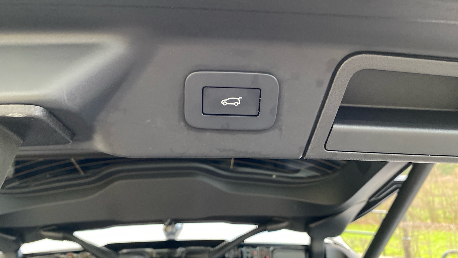 Used Land Rover Range Rover Velar 2023 for sale - 76908426: Photo 37