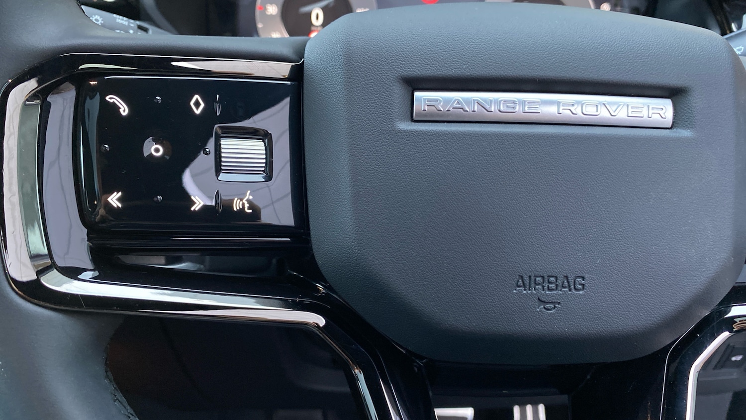 Used Land Rover Range Rover Velar 2023 for sale - 76908426: Photo 47