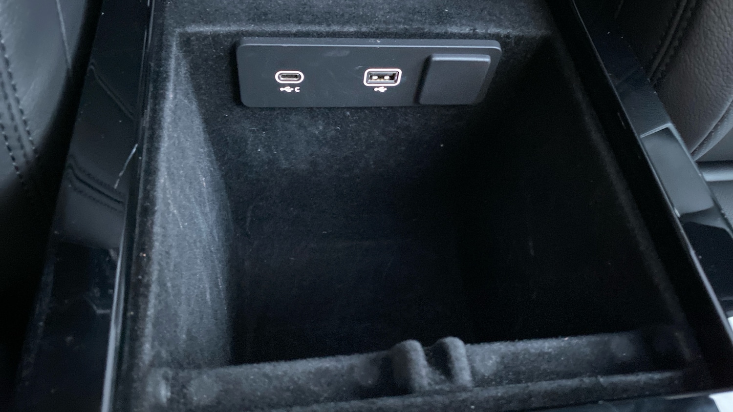 Used Land Rover Range Rover Velar 2023 for sale - 76908426: Photo 50