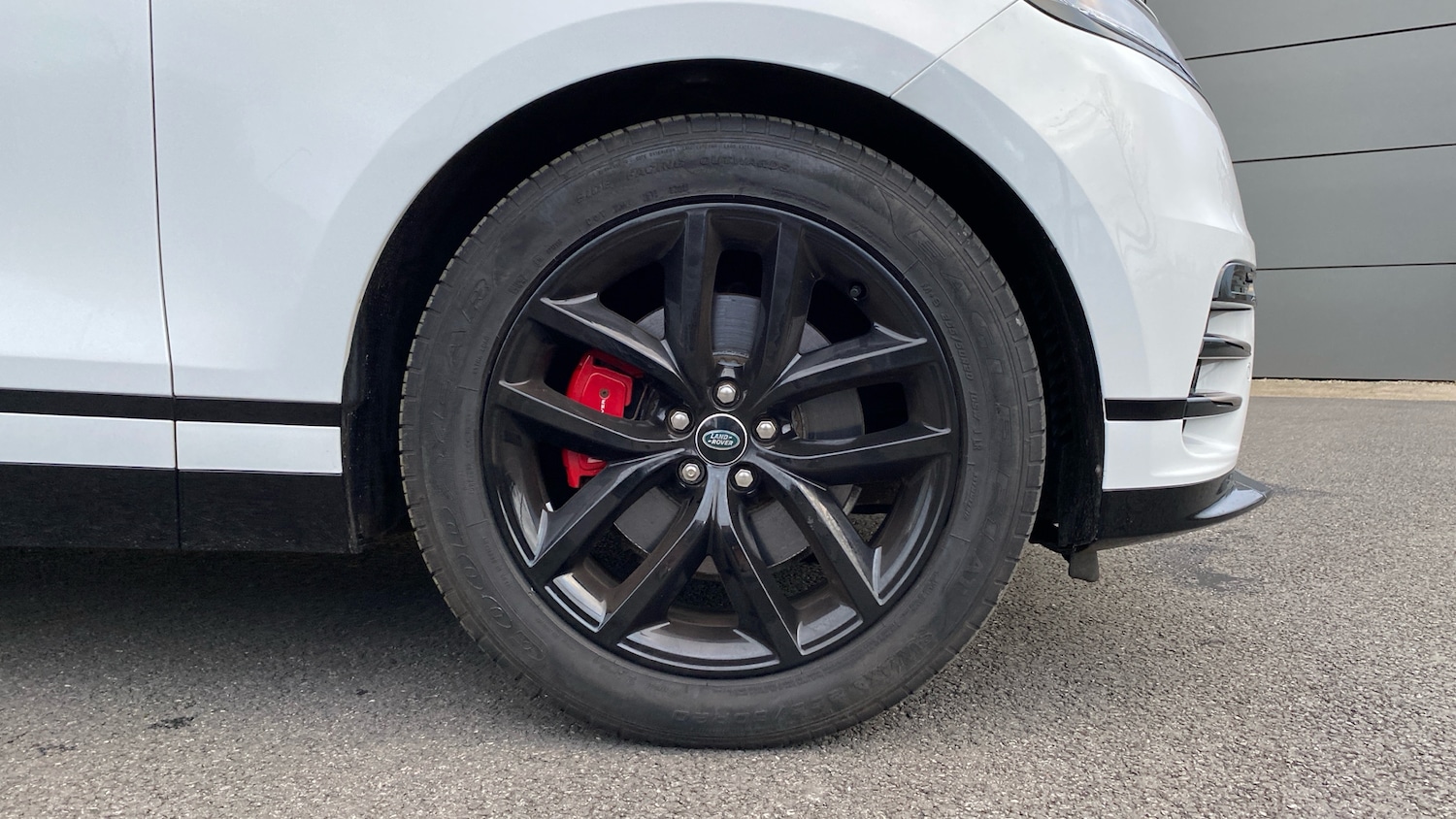 Used Land Rover Range Rover Velar 2023 for sale - 76908426: Photo 8