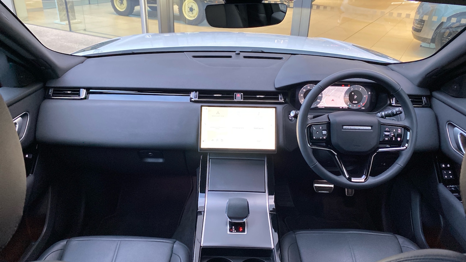 Used Land Rover Range Rover Velar 2023 for sale - 76908426: Photo 9