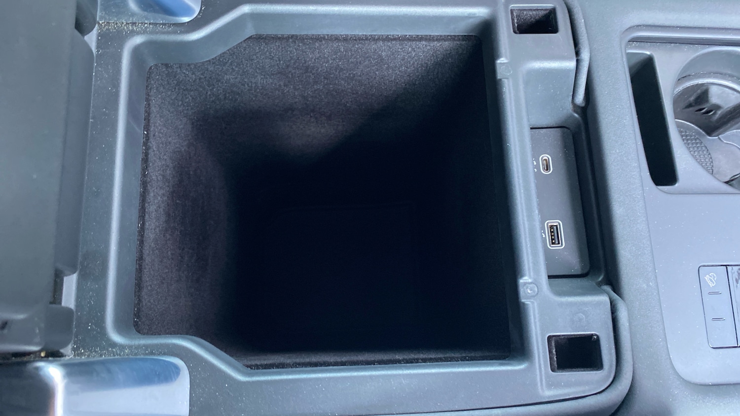 Used Land Rover Discovery 2022 for sale - 76414938: Photo 29