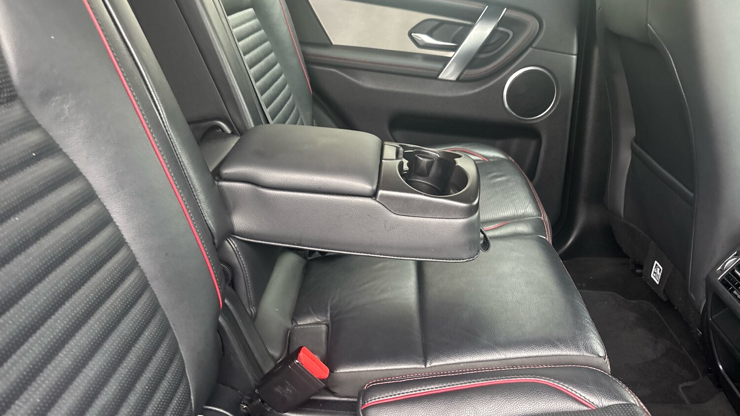 Used Land Rover Discovery Sport 2021 for sale - 77760524: Photo 34