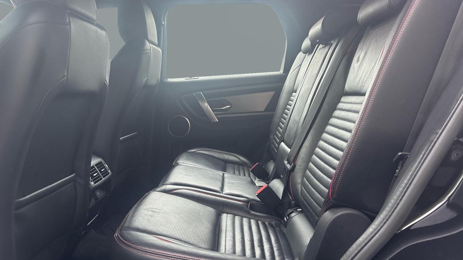 Used Land Rover Discovery Sport 2021 for sale - 77760524: Photo 4