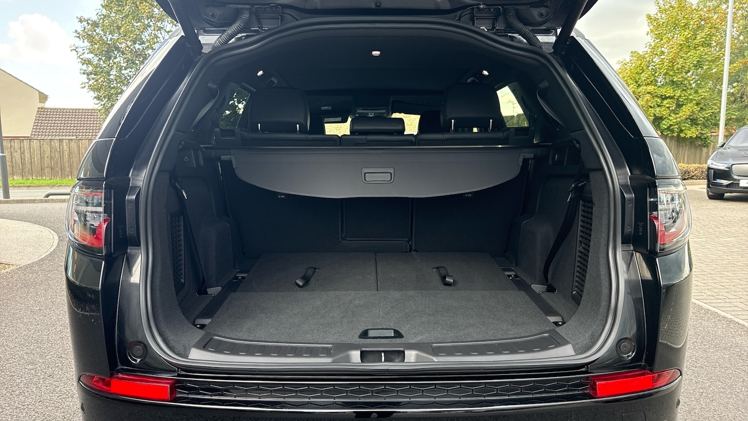 Used Land Rover Discovery Sport 2025 for sale - 76963193: Photo 10