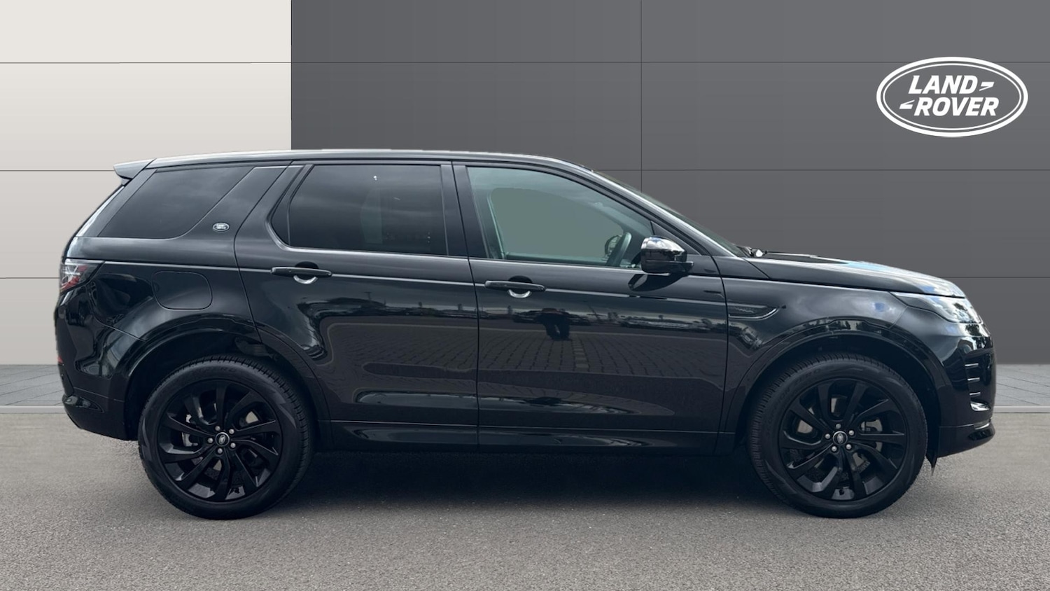 Used Land Rover Discovery Sport 2025 for sale - 76963193: Photo 5