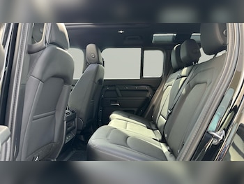 Used Land Rover Defender 2025 for sale - 78053439: Photo