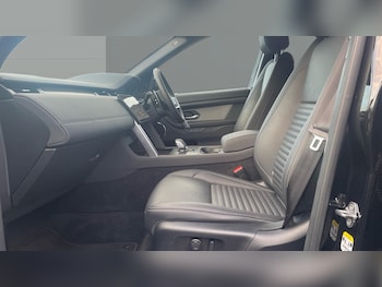 Used Land Rover Discovery Sport 2025 for sale - 76299253: Photo