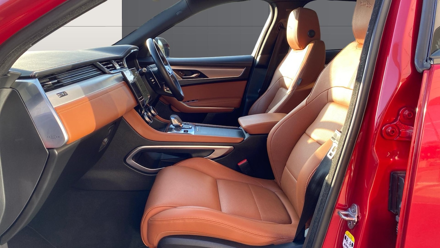 Used Jaguar F-Pace 2021 for sale - 77285406: Photo 3