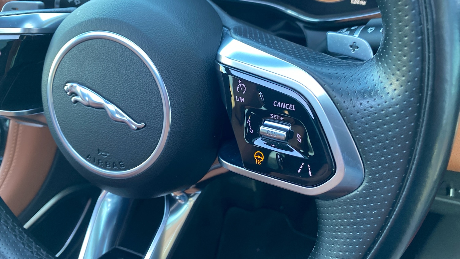 Used Jaguar F-Pace 2021 for sale - 77285406: Photo 34