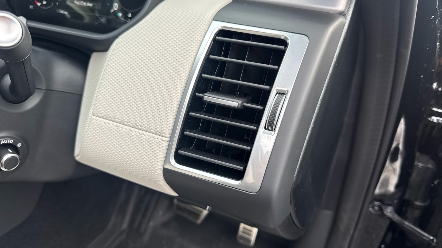 Used Land Rover Discovery 2025 for sale - 78152905: Photo 29