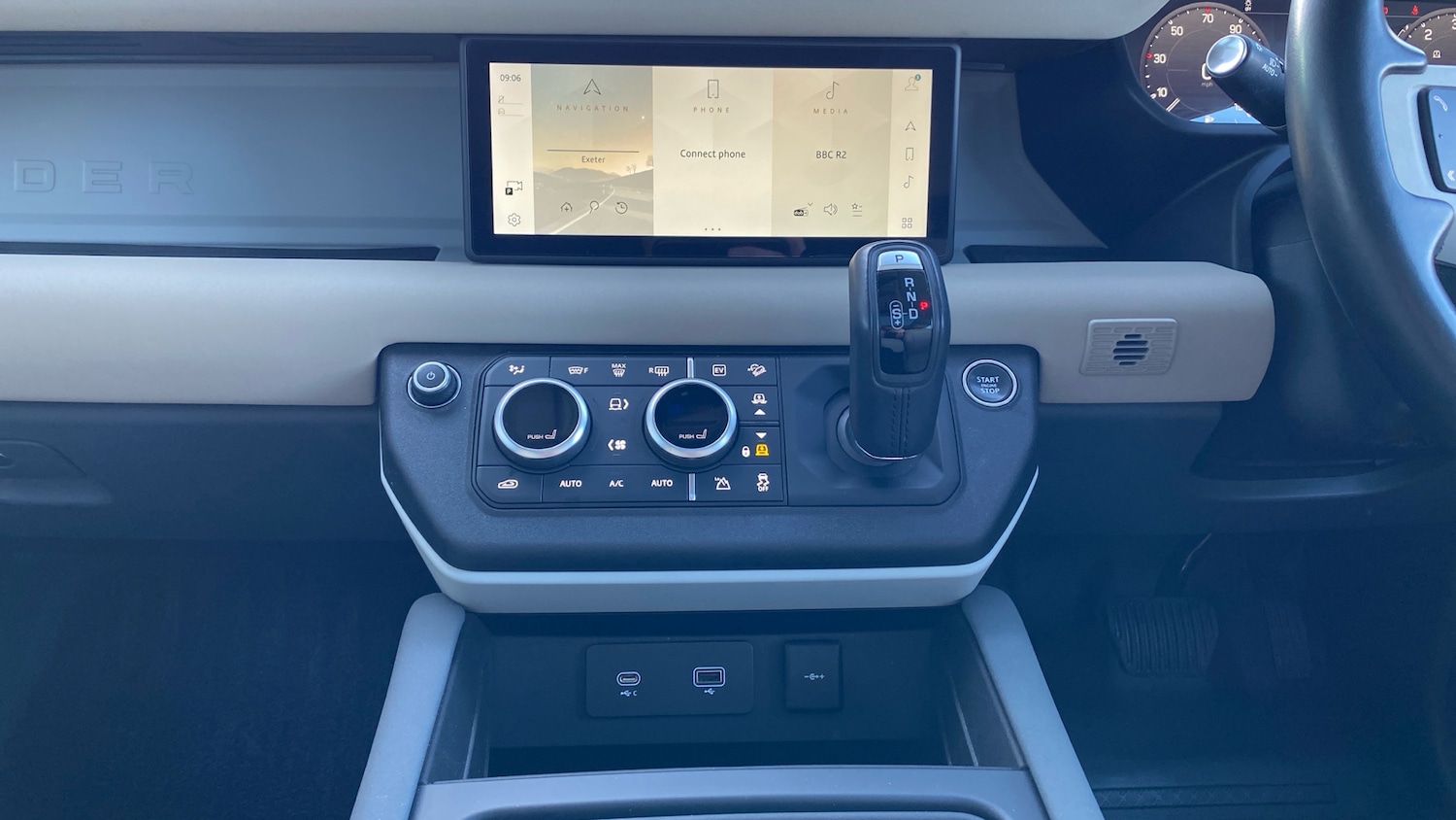 Used Land Rover Defender 2023 for sale - 78011498: Photo 14