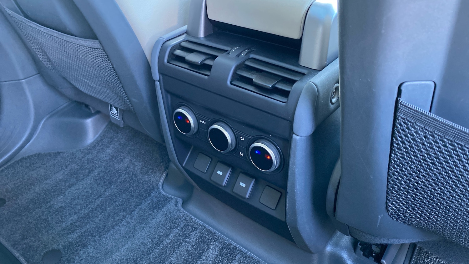 Used Land Rover Defender 2023 for sale - 78011498: Photo 18