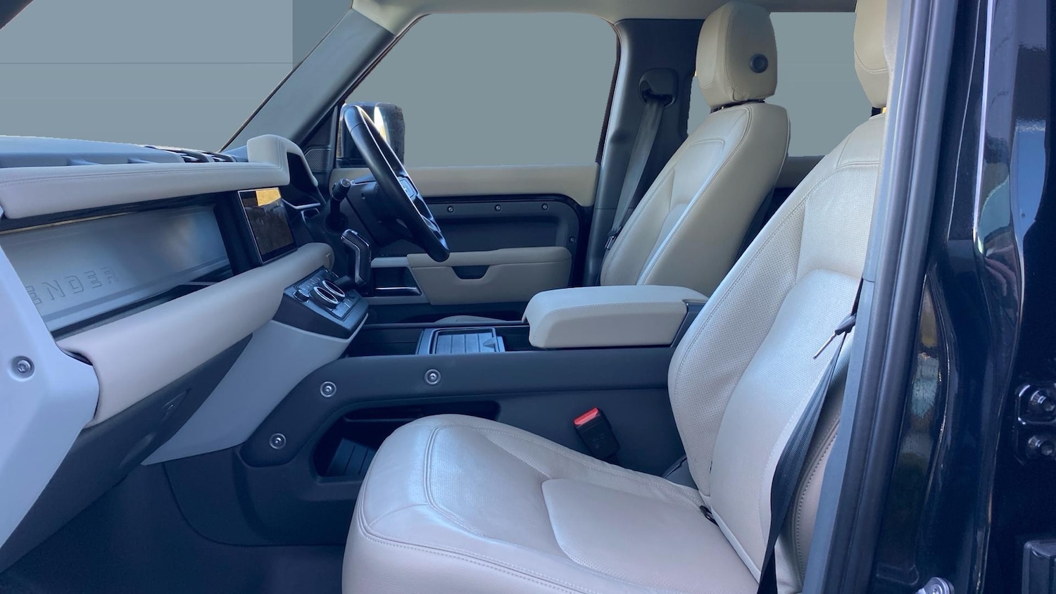 Used Land Rover Defender 2023 for sale - 78011498: Photo 3