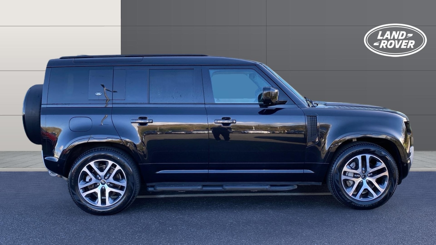 Used Land Rover Defender 2023 for sale - 78011498: Photo 5