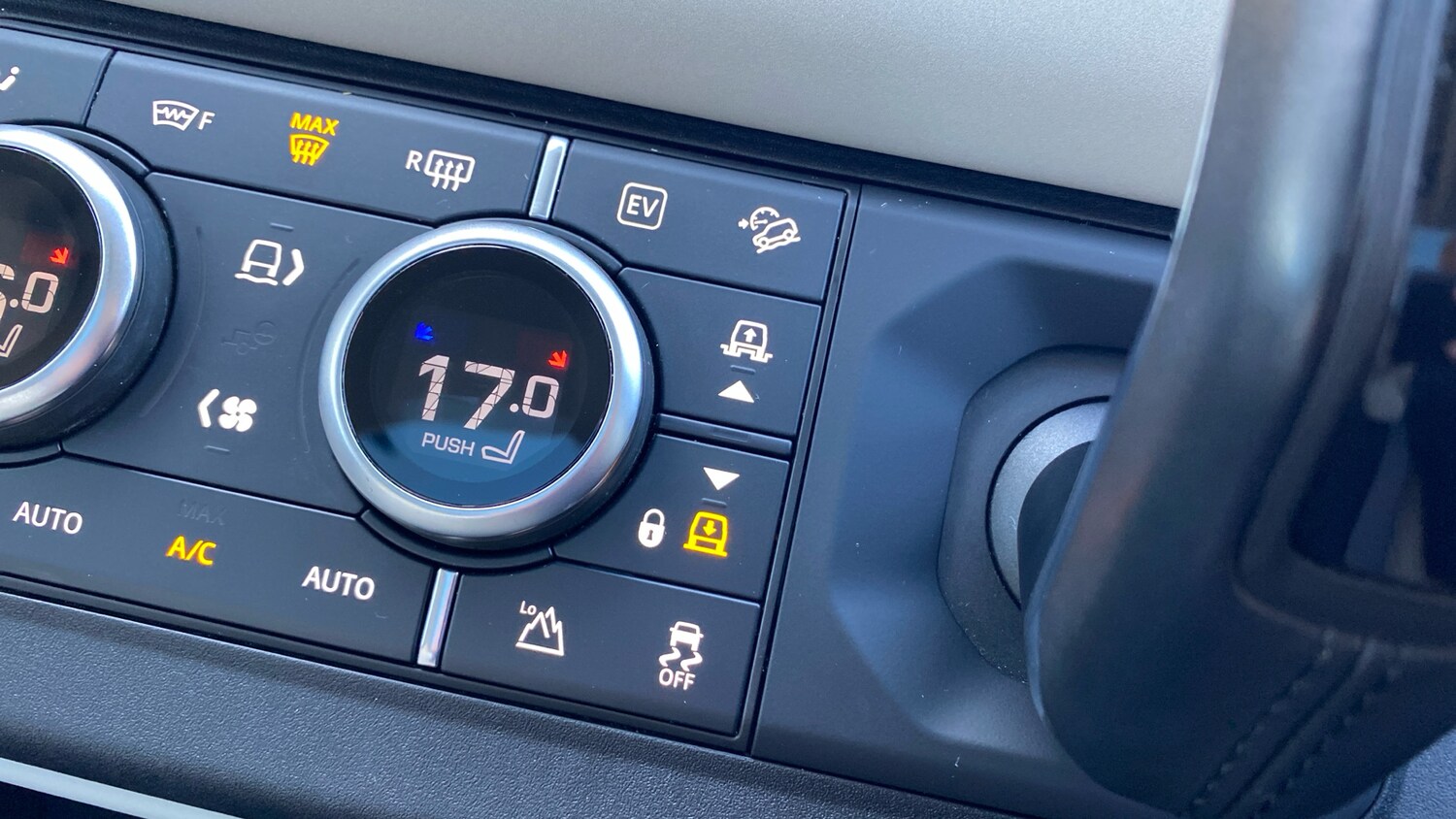 Used Land Rover Defender 2023 for sale - 78011498: Photo 52