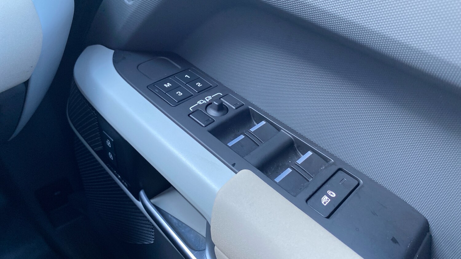 Used Land Rover Defender 2023 for sale - 78011498: Photo 57